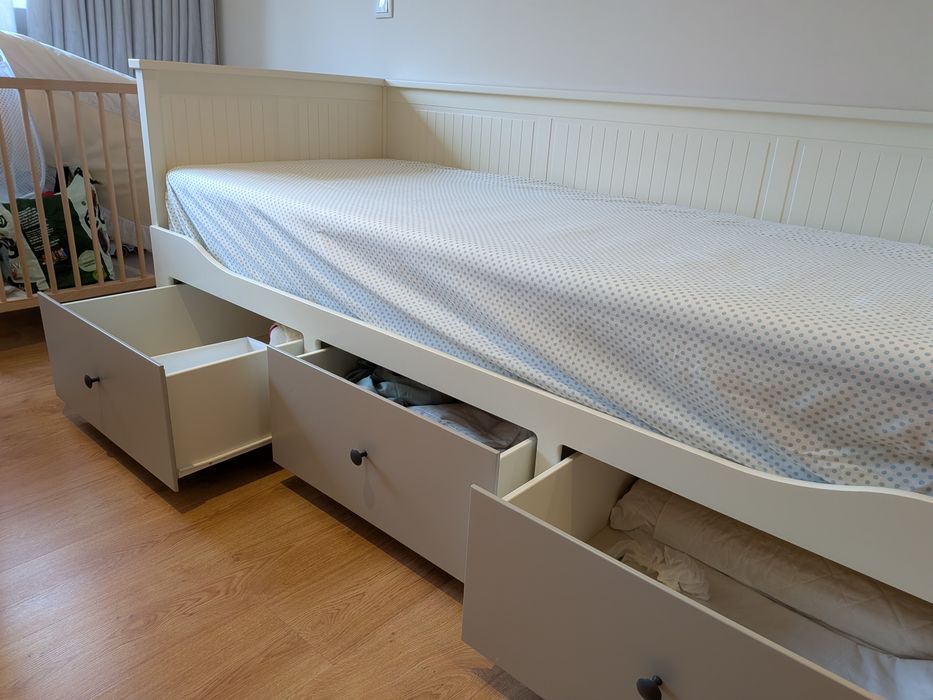 Cama Hemmes + 2 colchões