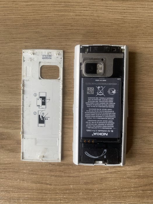 Nokia X6-00 model 2009