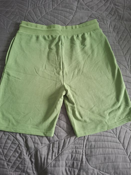Sprzedam nowe spodenki Fila rozmiar XL