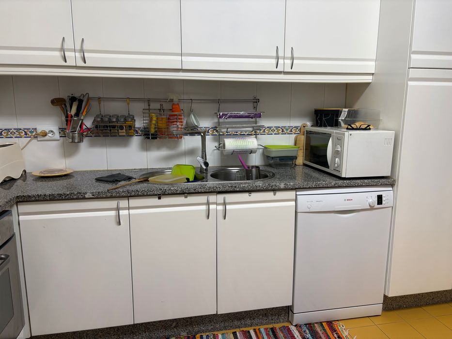 Cozinha Completa em Bom Estado – Excelente Preço
