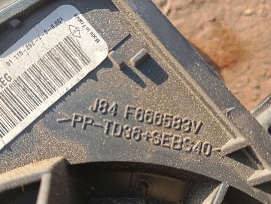 Продам вентилятор печки Рено Меган сценик2