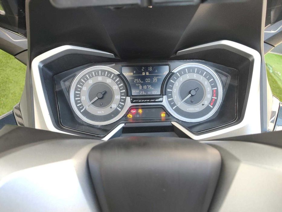 Mota Honda Forza 300