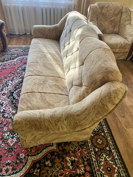 Продам м’який диван для вітальні