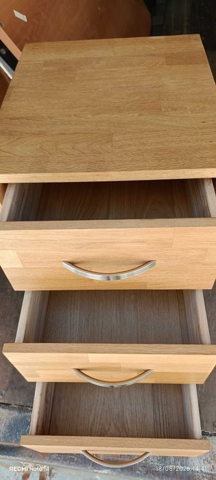 Mesa de Cabeceira com 3 gavetas (Ultima oportunidade)