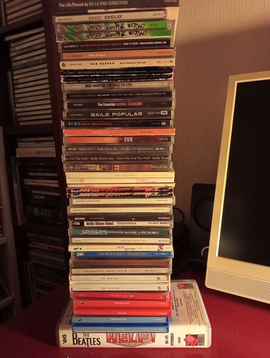 Centenas de CDs de música portuguesa e lusófona (G-J)