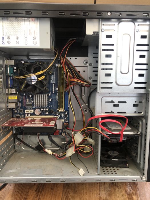 Продам два компʼютерні системники