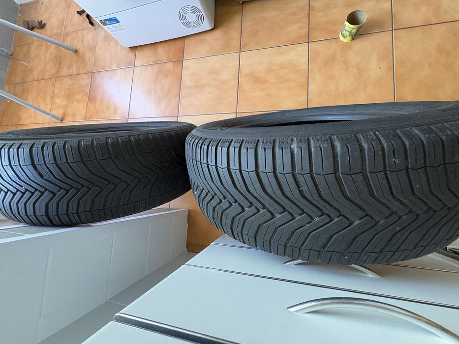 Vendo pneus 215/60 r16