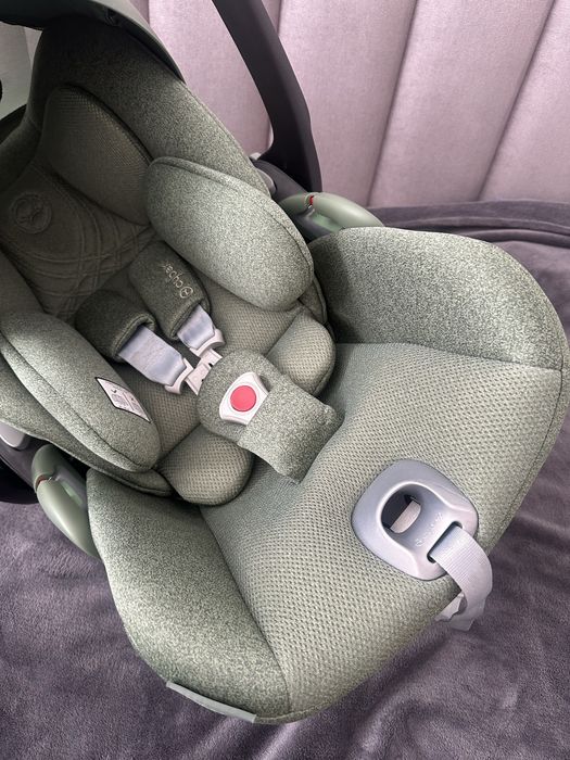 Автокрісло Cybex Cloud T +
