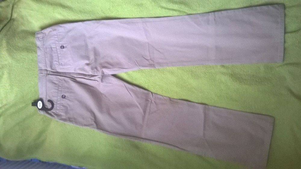 Spodnie firmy ff nowe kolor bez roz.32/32