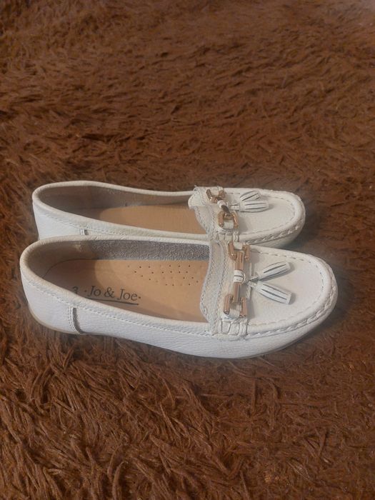 Лофери, туфлі, макасіни