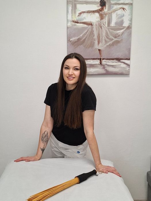 Лікувальний масаж Київ Майдан, депіляція для чоловіків  та жінок віск