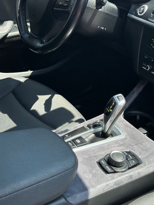 Продам BMW X3 f25