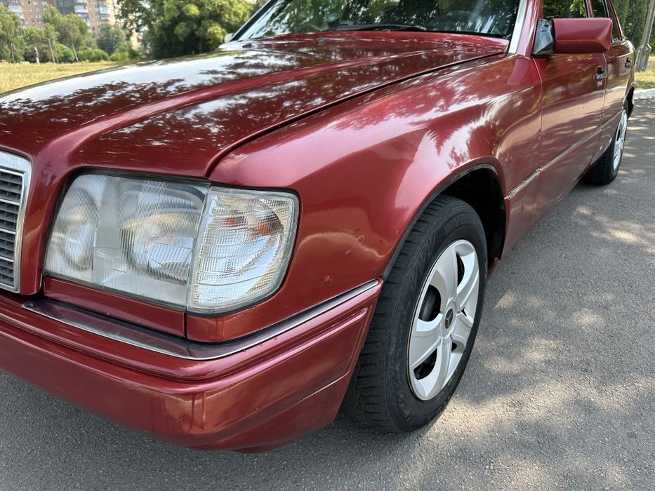Mercedes-Benz w124