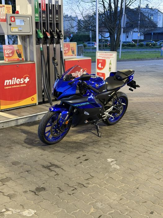 Yamaha R125 salonowe z polski bezwypadkowe  ok1400km  przebiegu