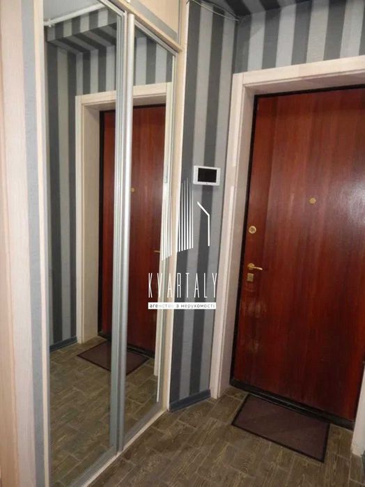 Продаж Без% Майдан Незалежності вул. Костельна 6, Центр