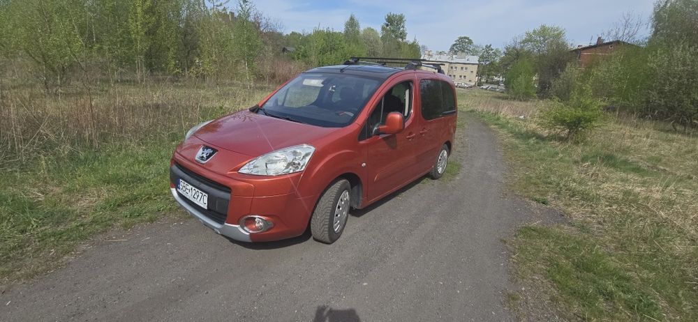 Peugeot Partner  2010r  1.6 benzyna  + Gaz