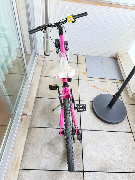 Bicicleta juvenil roda 24” com 21 velocidades Shimano