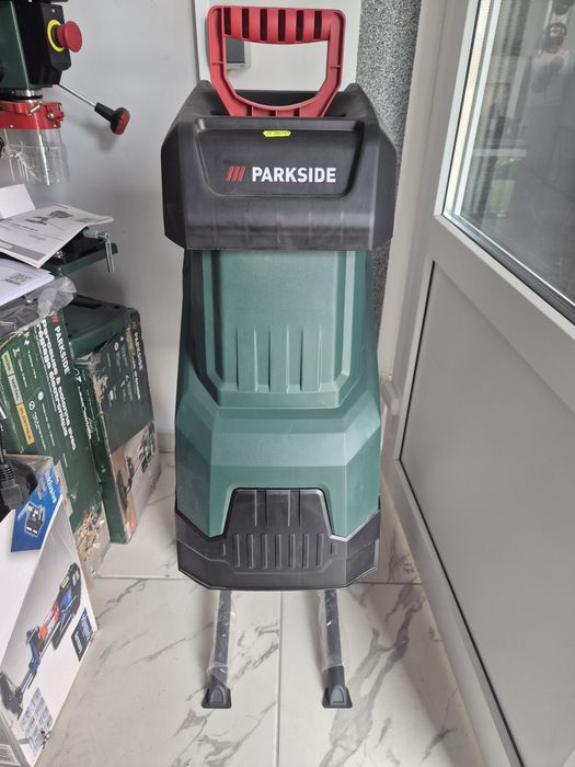 Садовий подрібнювач гілок Parkside  PMH  2400