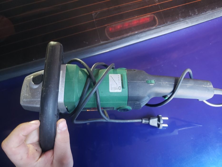 Продам паста для полірування 1500 грн, та машинка 1300 .