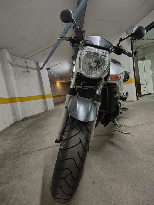 Suzuki GSR 650 Ano 2007