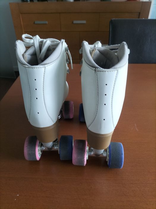 Bota Edea rondó 260(tam. 39)
Base rolline variant 150
Muito bem estimados.
Base rolline variant 130
Em bom estado.
Base rolline variant 130
Em bom est