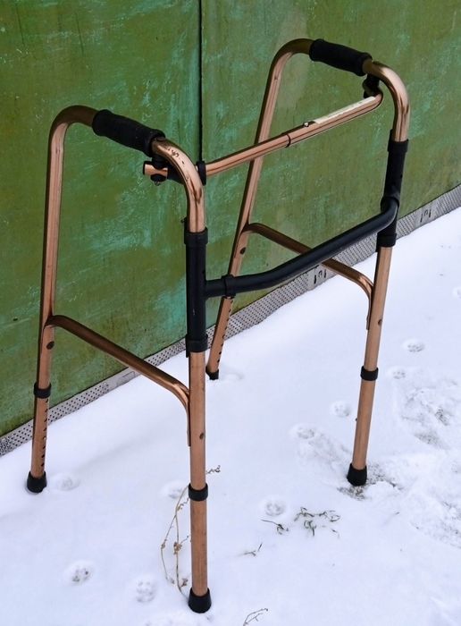 Ходунки складные