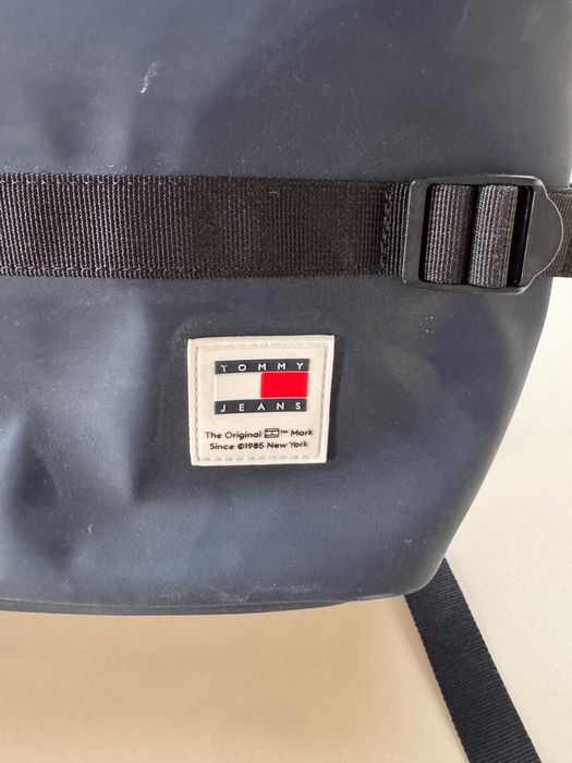 Plecak Tommy Hilfiger granatowy