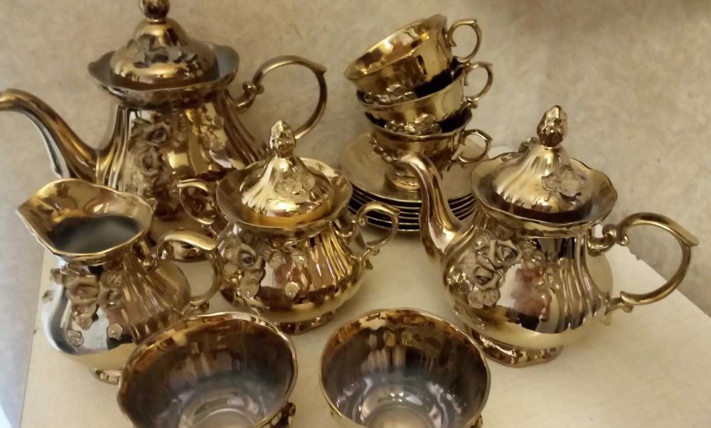 Чайный сервиз на 5 персон.