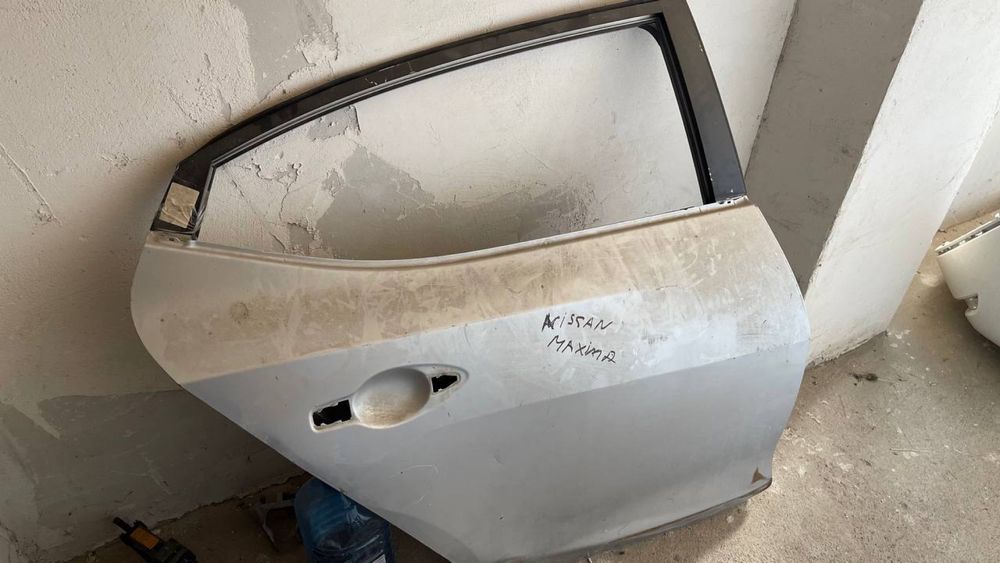 Дверь голая задняя правая Nissan Maxima A36 16-20