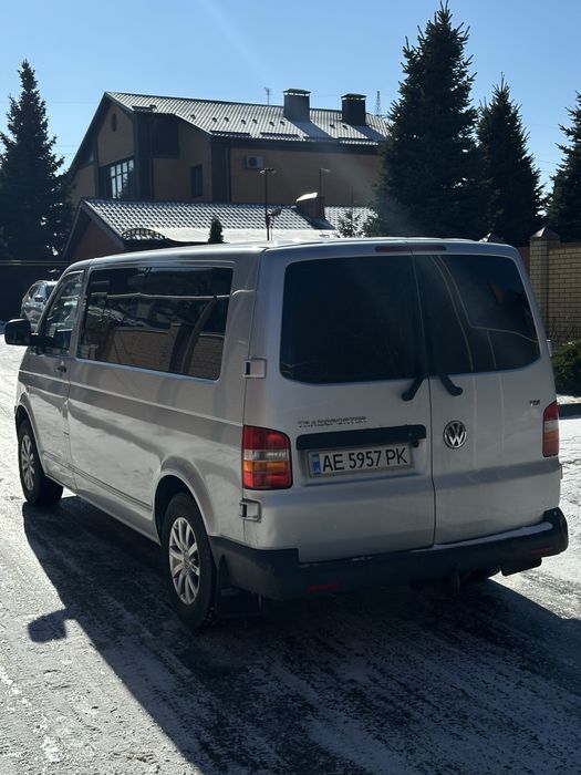 Volkswagen T5 2.5 автомат 217т км