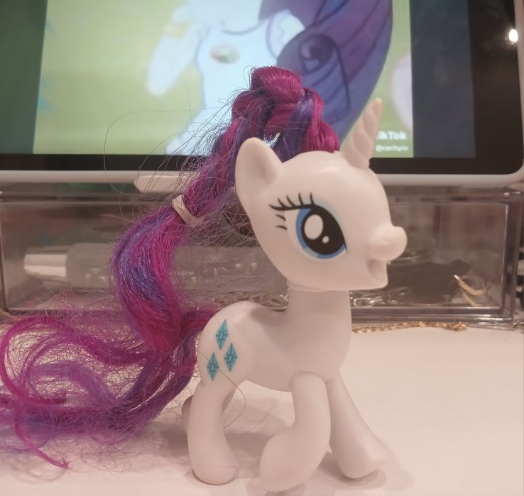 My little pony The movie (MLP), Май літтл поні; Раріті