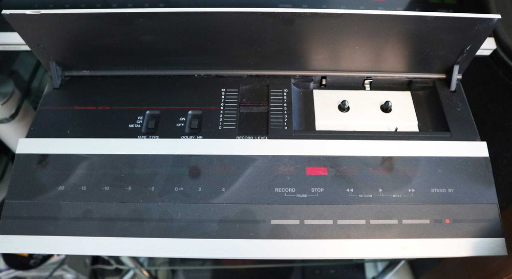 Ресивер Bang Olufsen BeoMaster 2000 + Beocord 2000 + BeoGram 2000