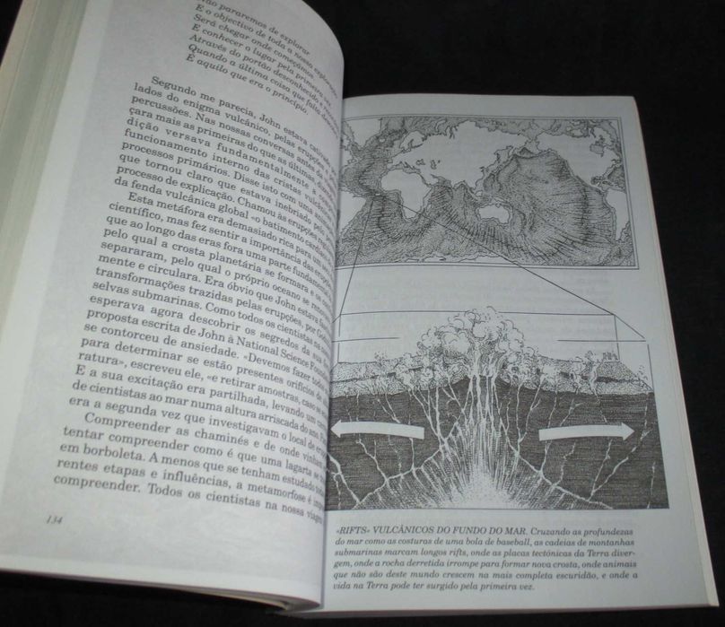 Livro Os Mistérios do Mar William J. Broad