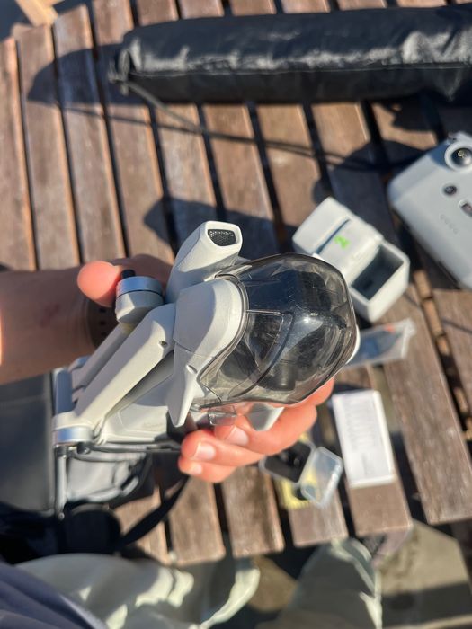 Drone DJI Mini 3 + acessórios + case.