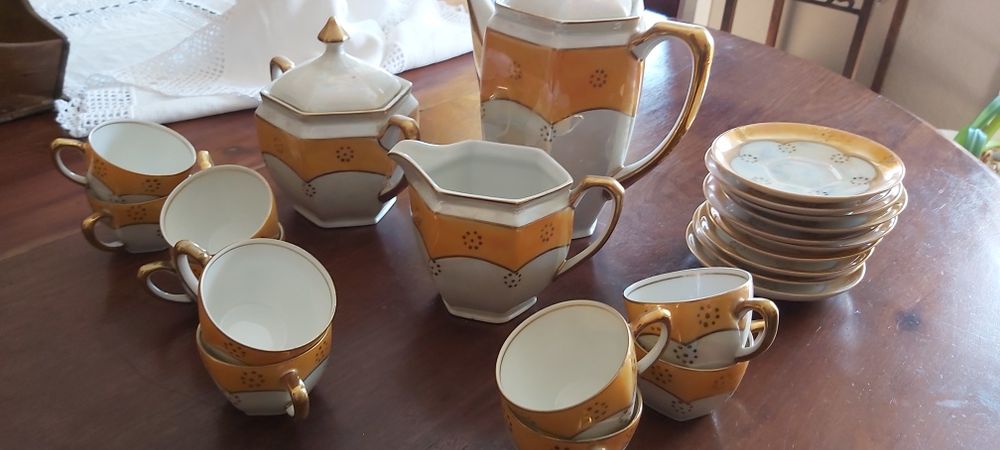 Serviço de chá ,café Electro Cerâmica  23 peças