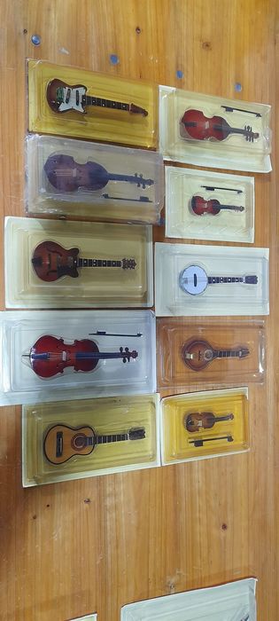 Instrumentos em miniatura colecção (25 peças)