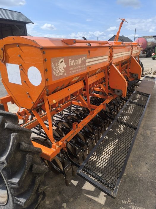 Сівалка Favorit SZF 5400(Фаворит)