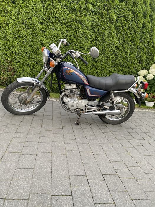 Honda CM 125   Kat.B