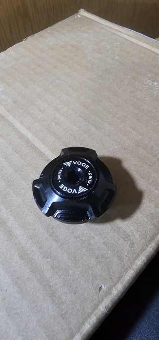 Tampa óleo para Voge 900 DSX