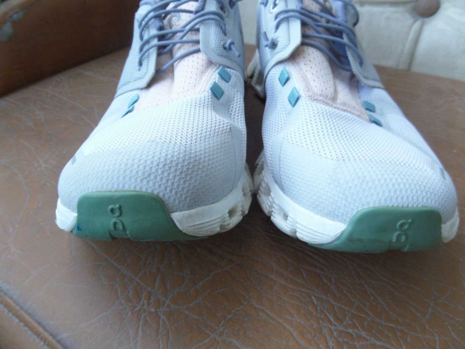 Кроссовки швейцарского бренда On (On Running)