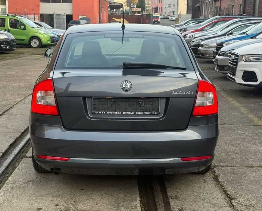 Розборка Skoda a5  бампер фара капот фонарь двери дзеркало шкода а5