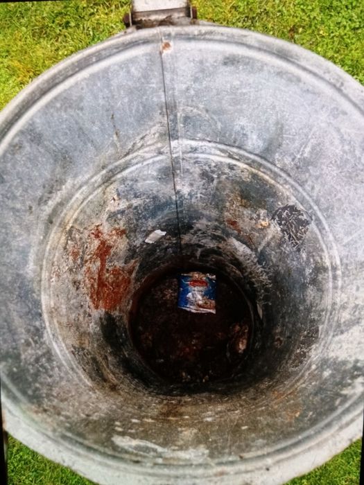 Pojemnik Metalowy na kółkach 120L