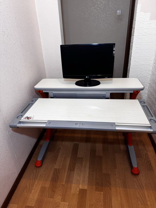 Монітор LG FLATRON w2243s