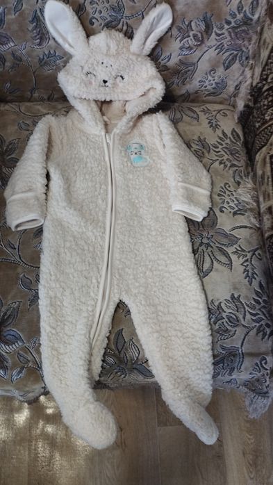 Шубка,комбінезони на дівчинку