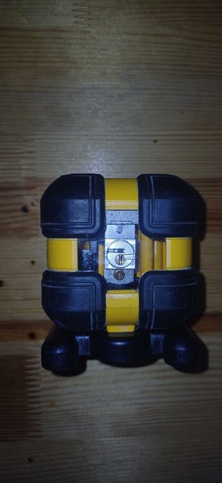 DEWALT LASER DW68802CG уровень лазерный красный