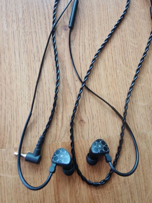 Słuchawki IEM Truthear HOLA | Komplet | Legendarny model