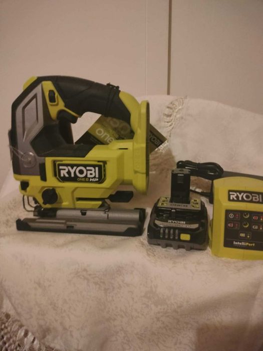 Sprzedam wyrzynarkę Ryobi on+hp
