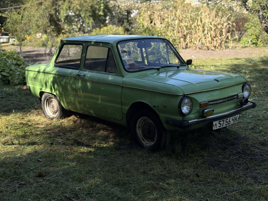 Продам запорожець, не на ходу.