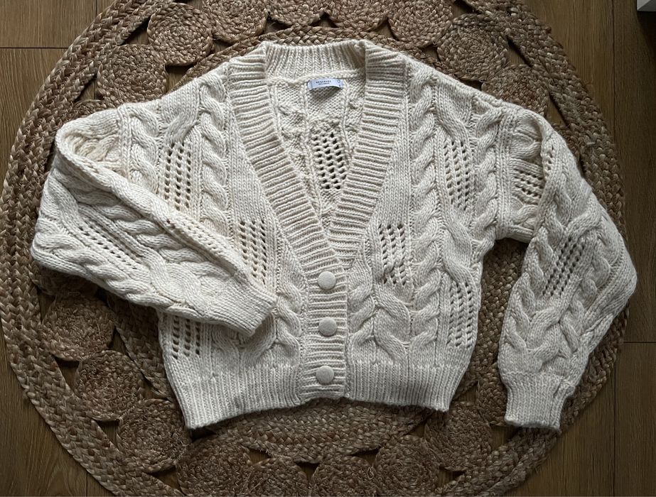 Nowy kardigan sweter