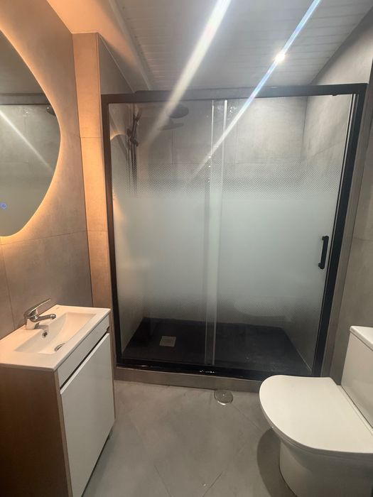 Quarto individual em Moita